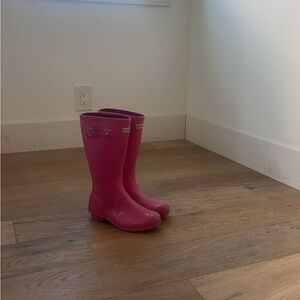 Hot pink girls boots